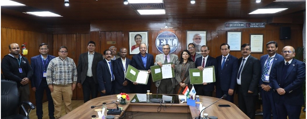 EIL along with ONGC Energy Centre Trust (OECT) and CSIR-IIP inked a MoA at EIL HQ, New Delhi for development and commercialization of technology for recovery of Rare Gases from Fossil Fuel Reserves.