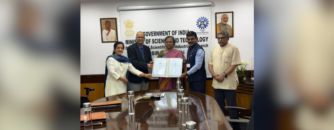 CSIR–NIIST Director Dr. C. Anandharamakrishnan and National Diabetes Obesity & Cholesterol Foundation (N-DOC), New Delhi, Director Dr. Anoop Misra exchanged an MoU for collaborative research in the presence of Director General, CSIR, Dr. N. Kalaiselvi. 